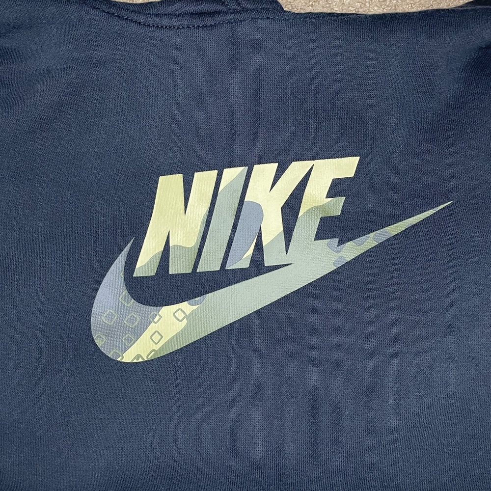 Nike Kids Black Hoodie with Camo Logo-Boys XL